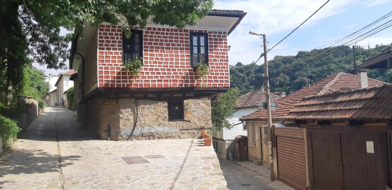 The Red Konak Villa Veliko Tărnovo Exterior foto