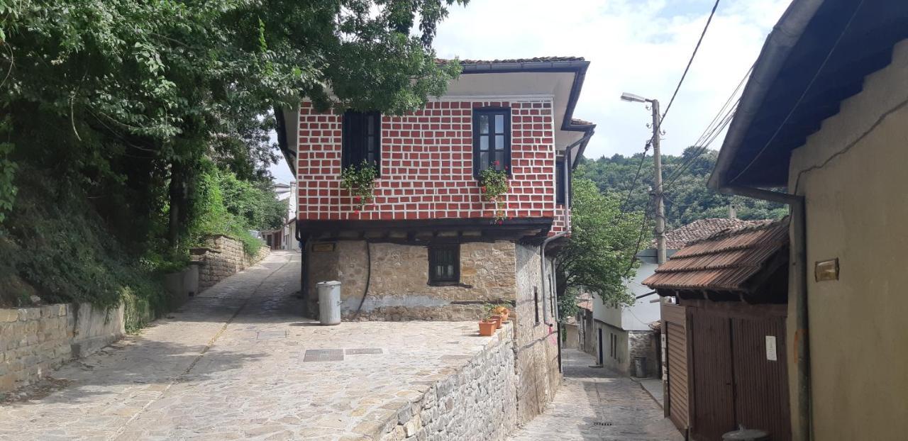 The Red Konak Villa Veliko Tărnovo Exterior foto