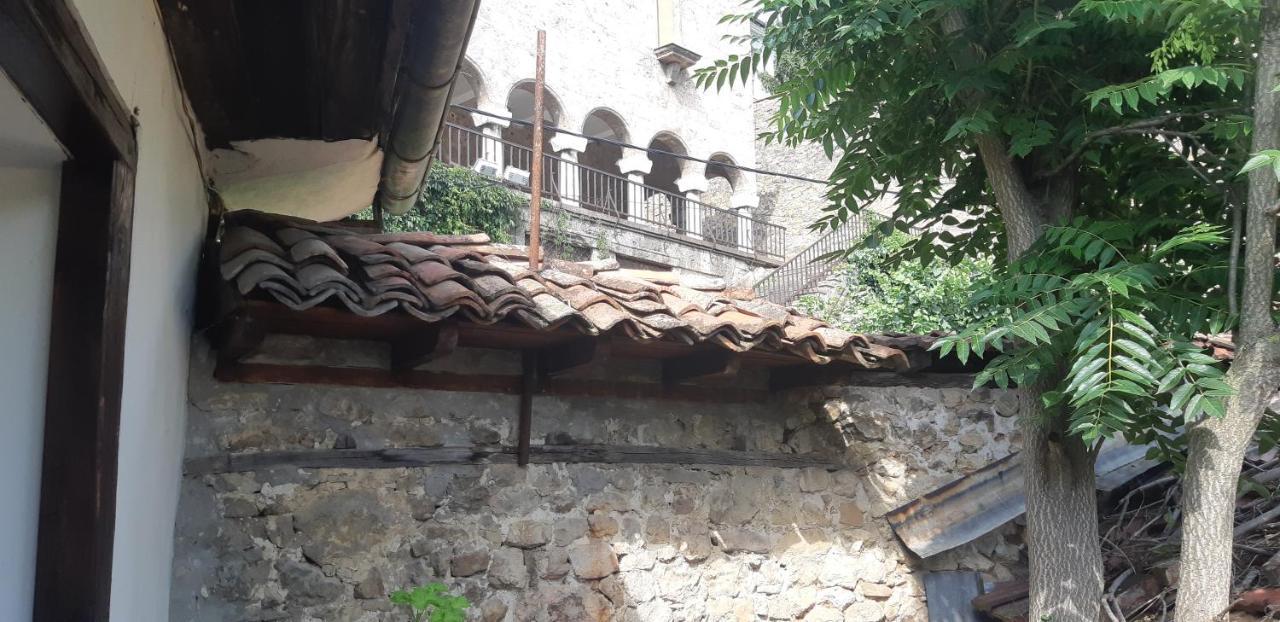 The Red Konak Villa Veliko Tărnovo Exterior foto