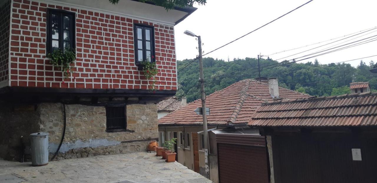 The Red Konak Villa Veliko Tărnovo Exterior foto
