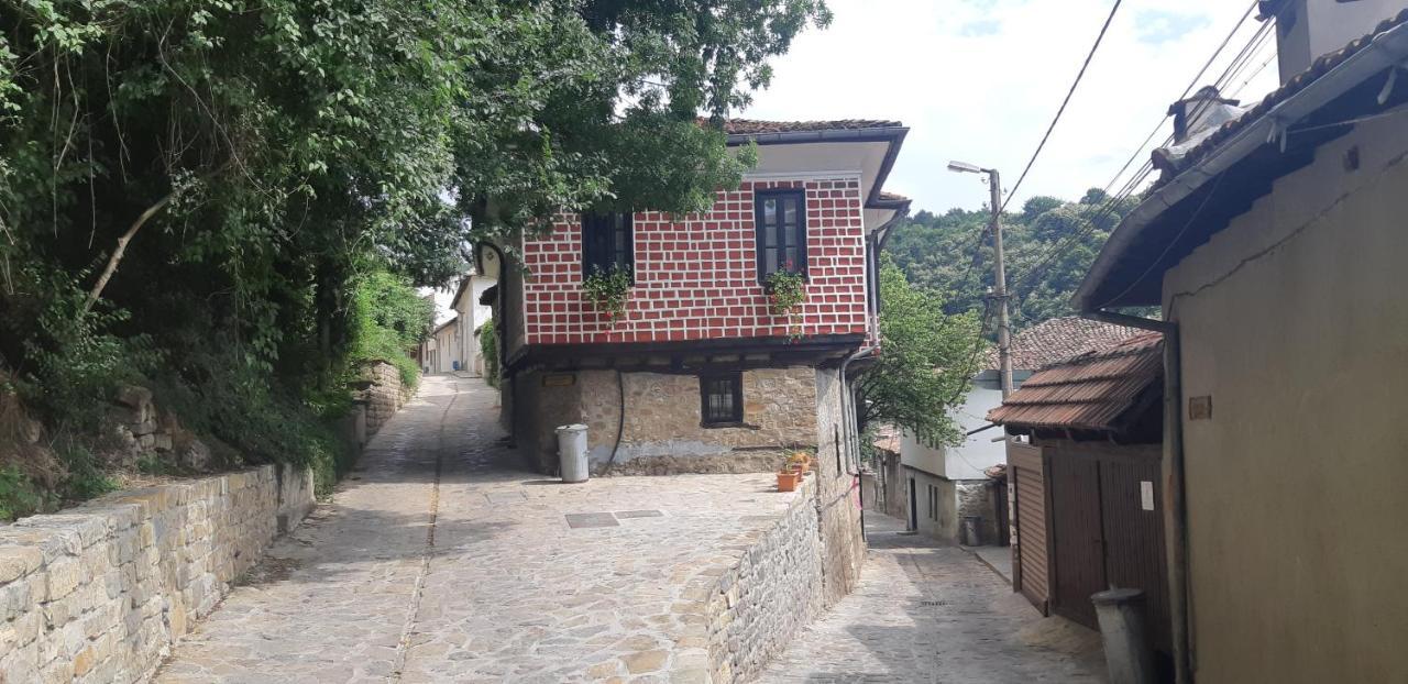 The Red Konak Villa Veliko Tărnovo Exterior foto